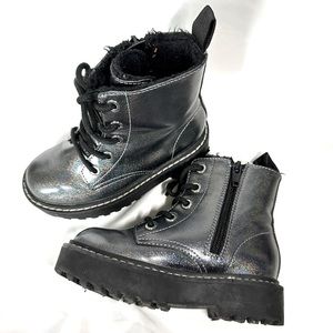 H&M Kids Combat Boots. Fur lined. Size 9.5
